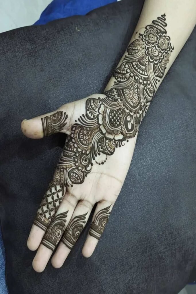 hand henna designs