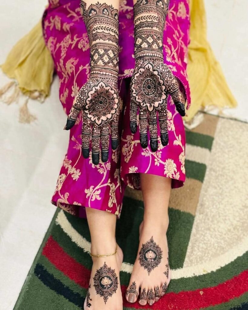 latest henna mehndi design