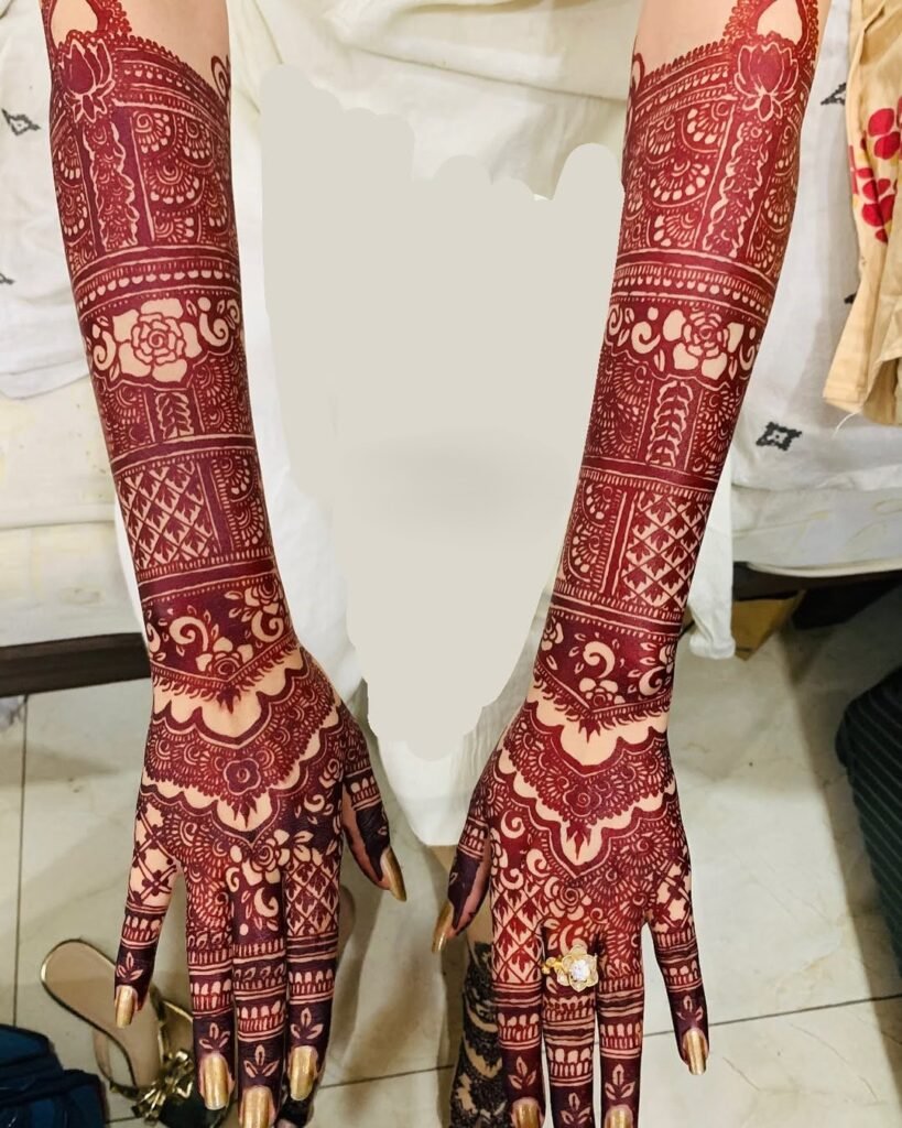 minimal front hand simple mehndi design