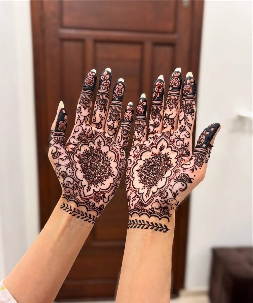 minimal henna mehndi design simple