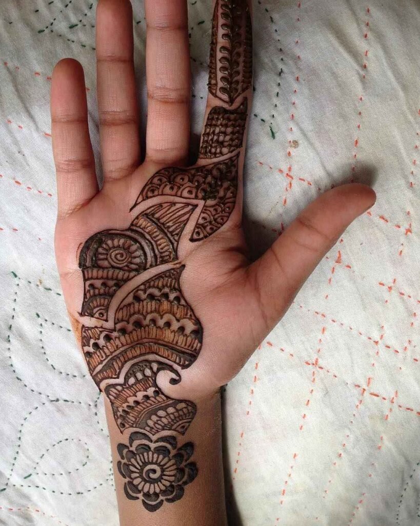 stylish beautiful mehndi designs for childrens