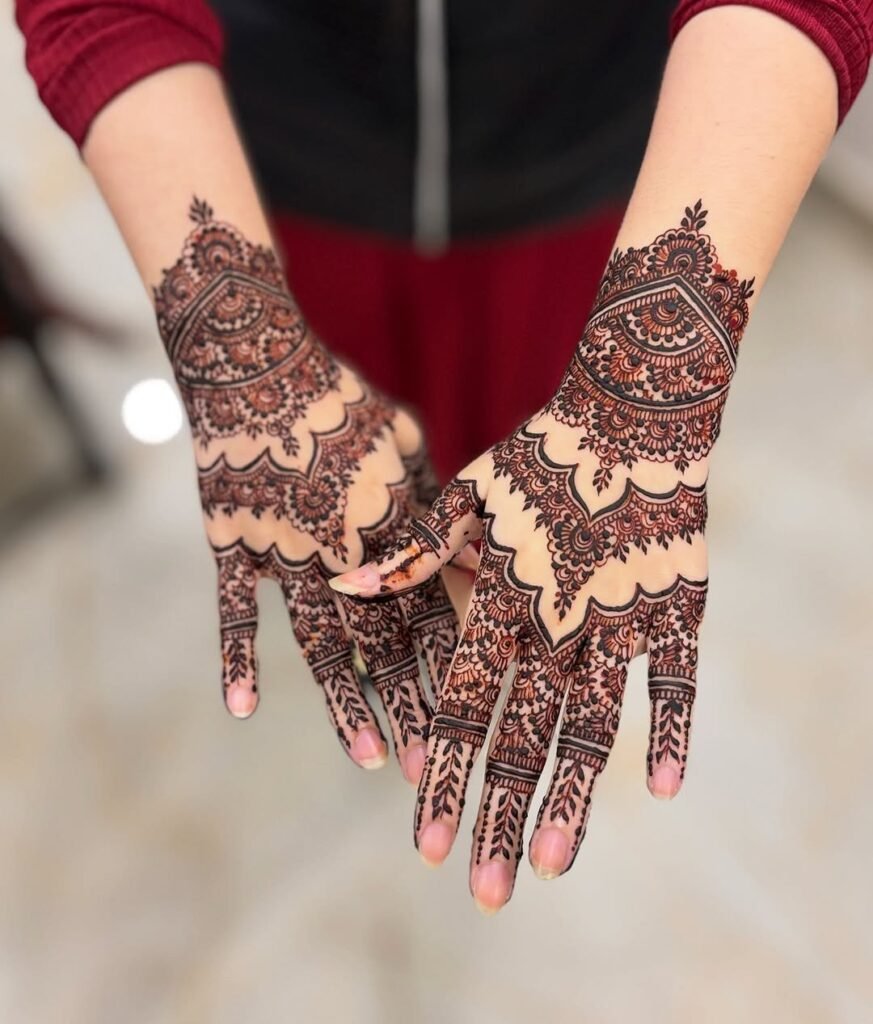 stylish black mehndi easy design