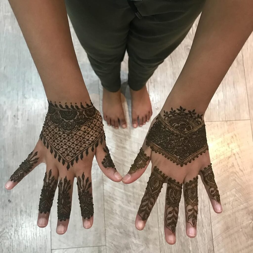 stylish injection easy mehndi designs for childrens