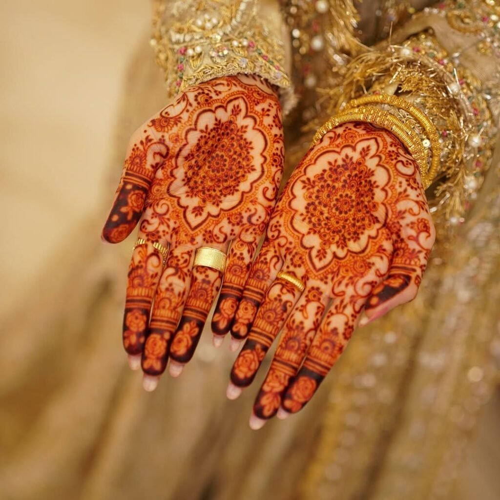 traditional arabic mehndi design simple