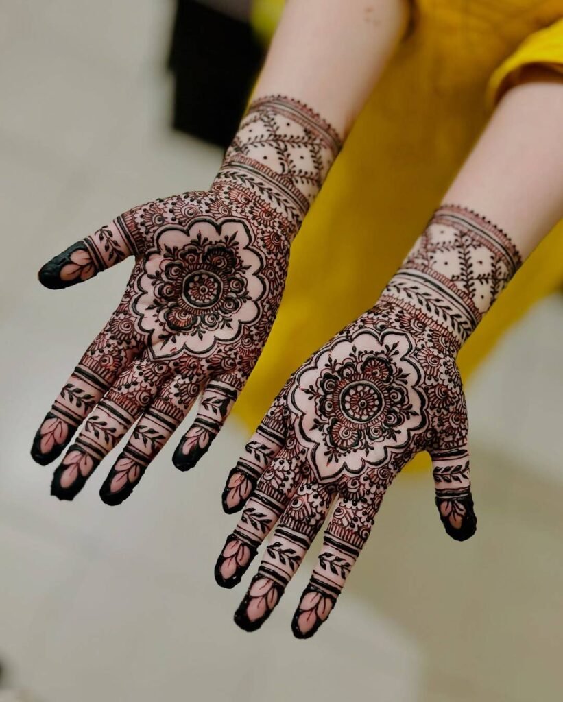 traditional basic front hand simple mehndi design
