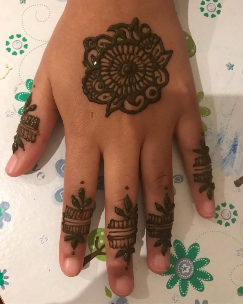 traditional floral easy mehndi designs for childrens