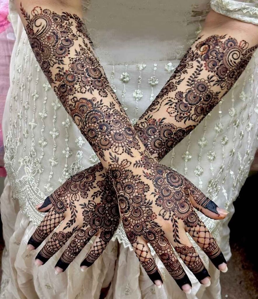 trending injection mehndi design