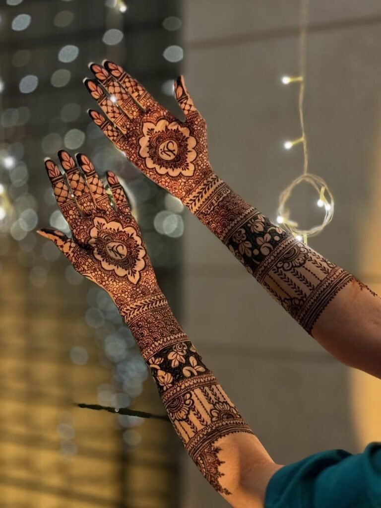 trending injection mehndi design simple